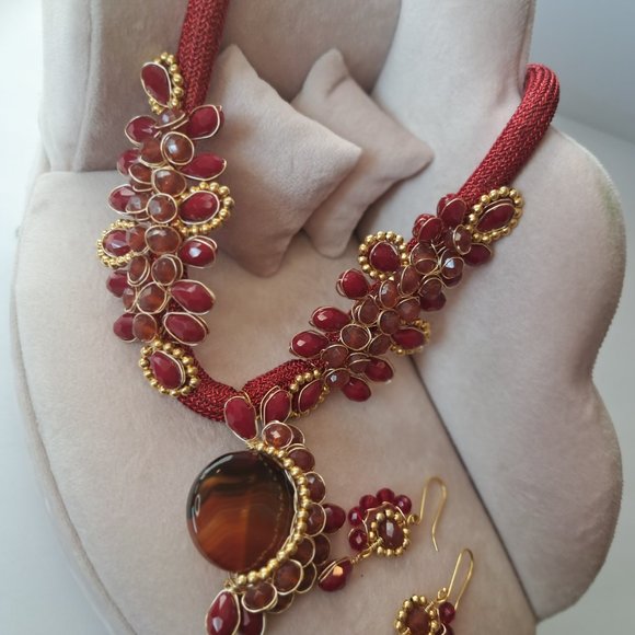 NECKLACE AND EARRINGS - Picture 5 of 5